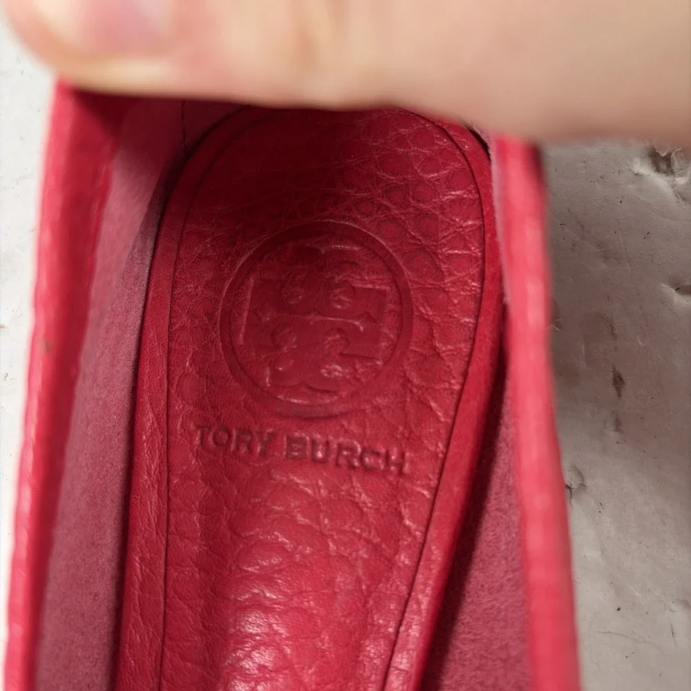 Tory Burch Kendrick Driving Loafers Womens Size 10M Red Pebbled Leather Gold Log
